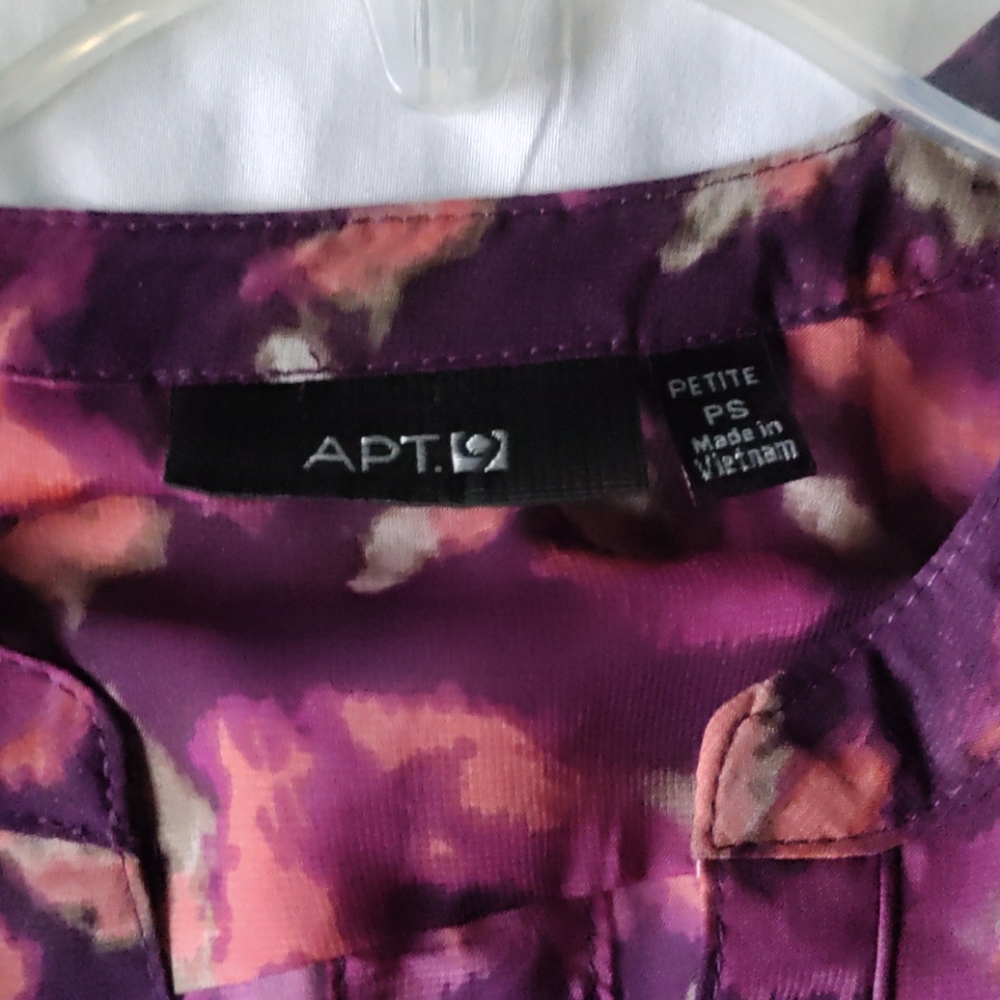 ✨ 🆕 Apt. 9 women's petite small sheer blouse - Picture 2 of 3